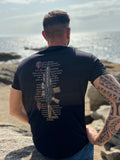 T-shirt Ora et Pugna Deus Vult Tactical noir porté de dos au bord de mer 